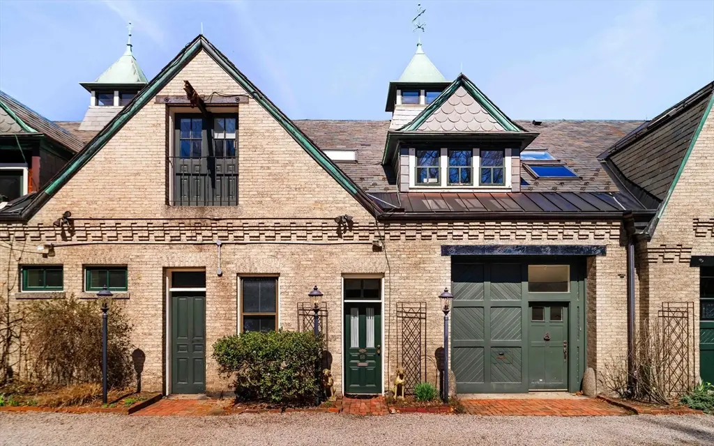 103 Bellevue St #4, Newton, MA 02458 - #1