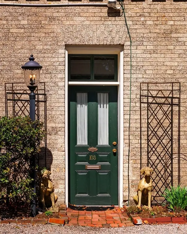 103 Bellevue St #4, Newton, MA 02458 - #3