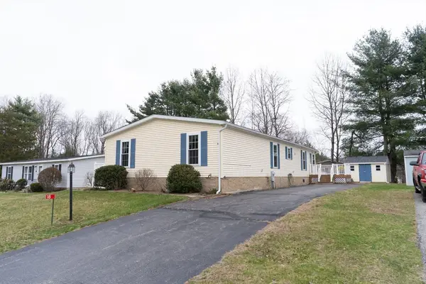 18 Fox Run, Brookfield, MA 01506