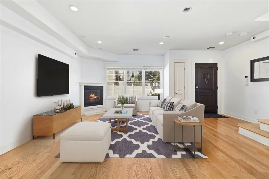 35 Middle St. #4, Boston, MA 02127 - #2