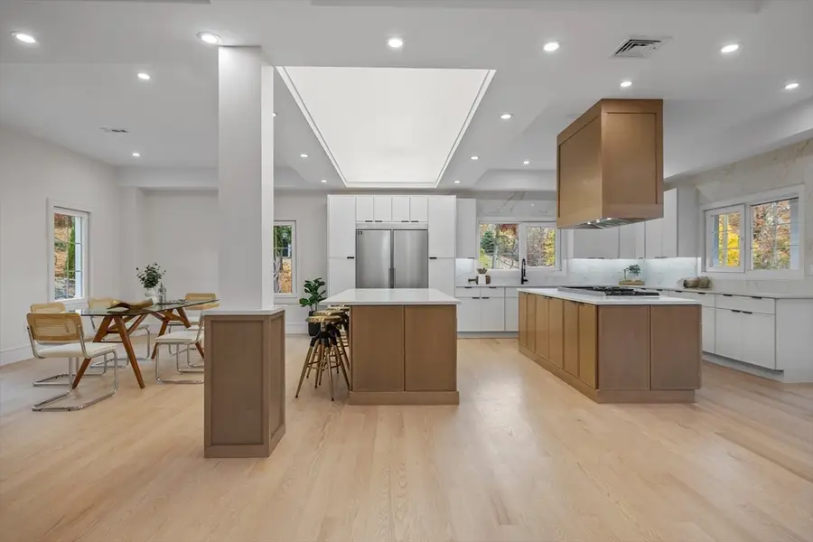 58 Chestnut St., Lynnfield, MA 01940 - #3