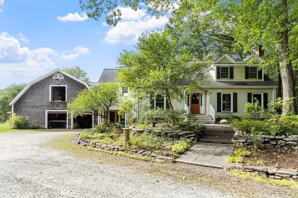 225 Lowell St, Carlisle, MA 01741