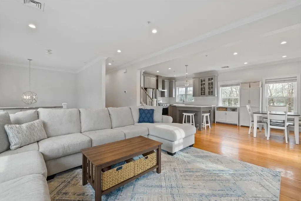 8-10 Ann St #8, Boston, MA 02122 - #1