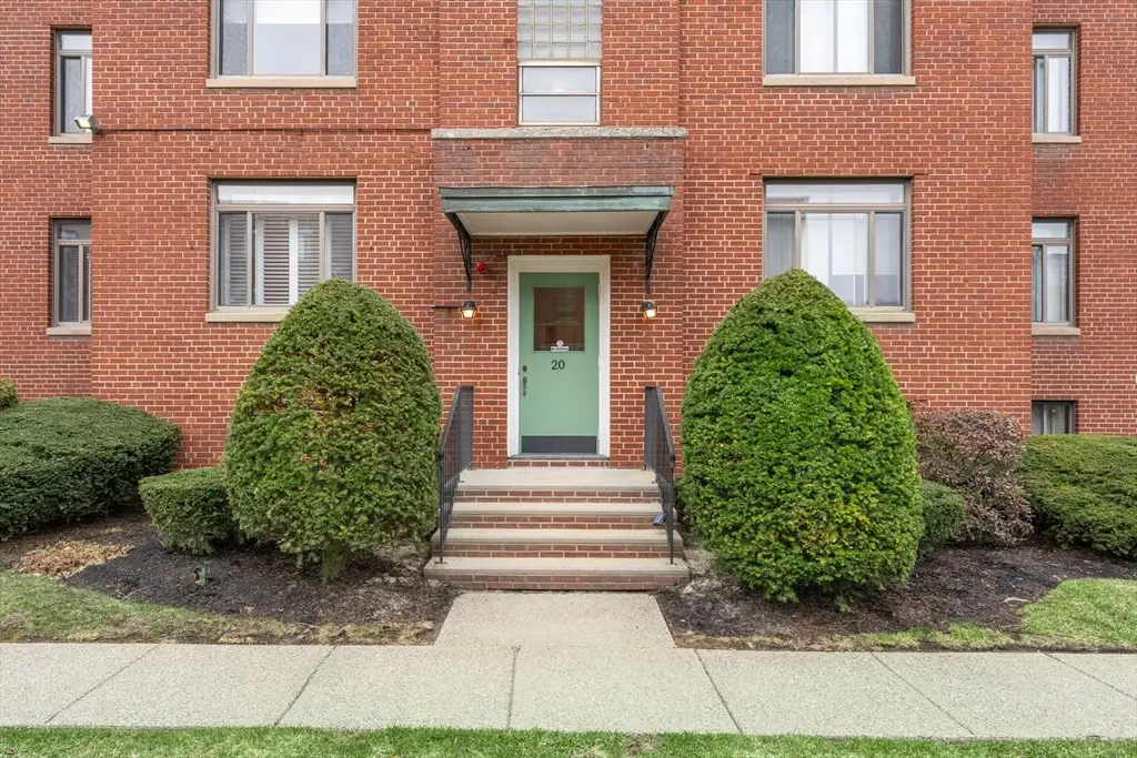 20 Ashland St #1L, Worcester, MA 01609 - #1
