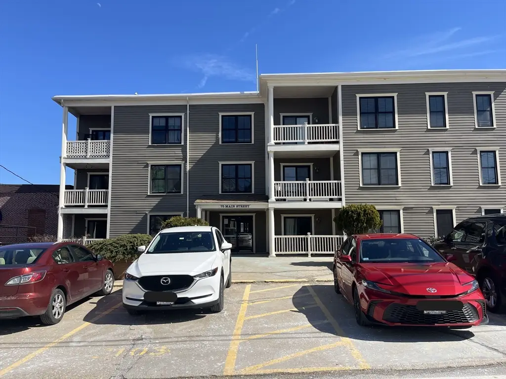 75 Main St #104, Amesbury, MA 01913 - #1