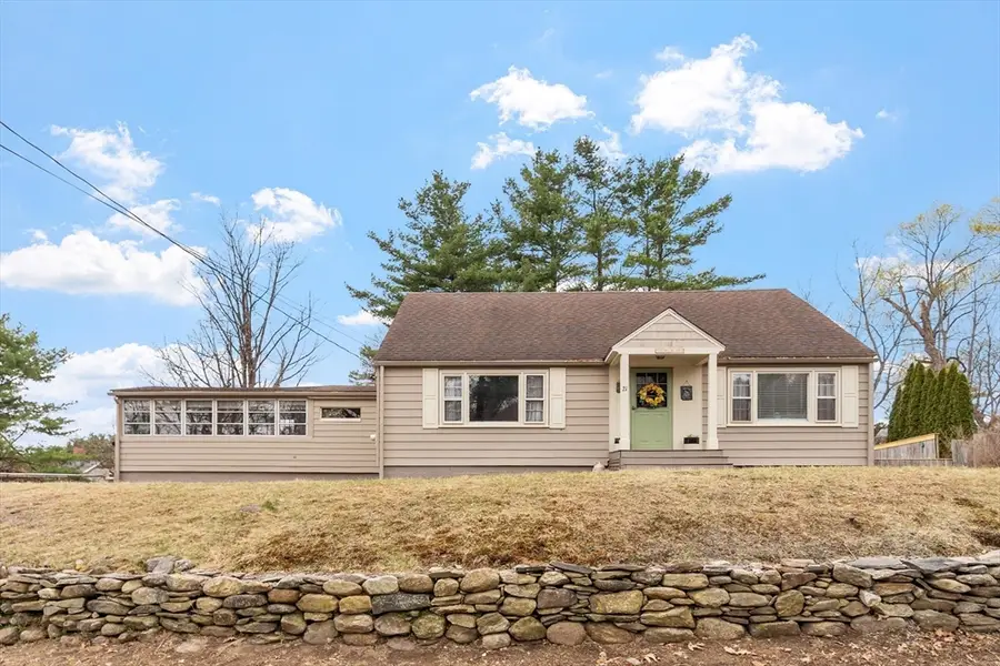 21 Beal St, Lunenburg, MA 01462 - #2