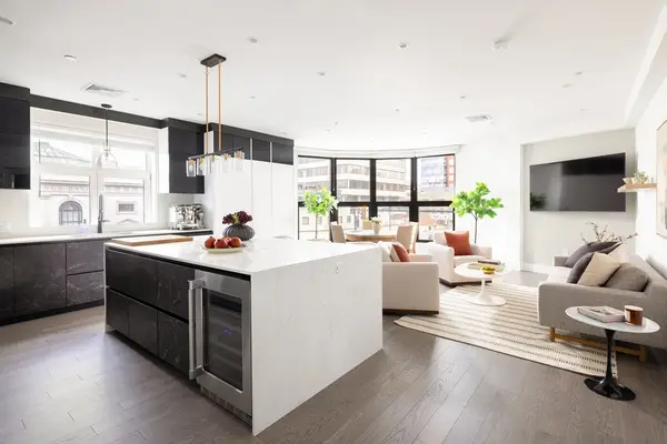 69 Walnut St #4, Brookline, MA 02445