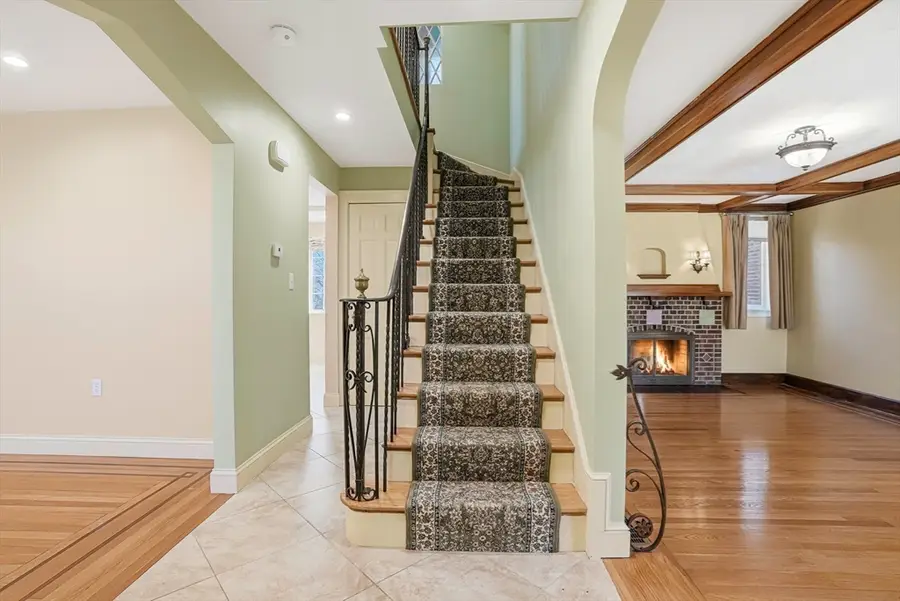 106 Waverley Ave, Newton, MA 02458 - #2