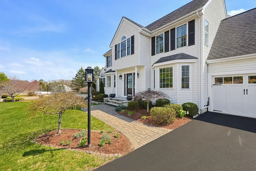 19 Harmony Trl, Hopedale, MA 01747 - #2