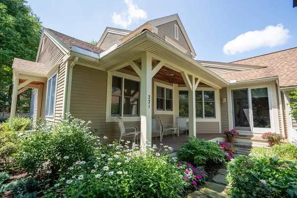 221 Nobscot Road #221, Sudbury, MA 01776