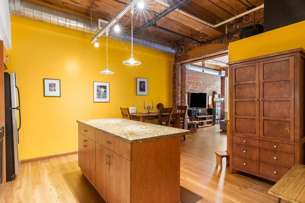 130 John St #107, Lowell, MA 01852 - #1