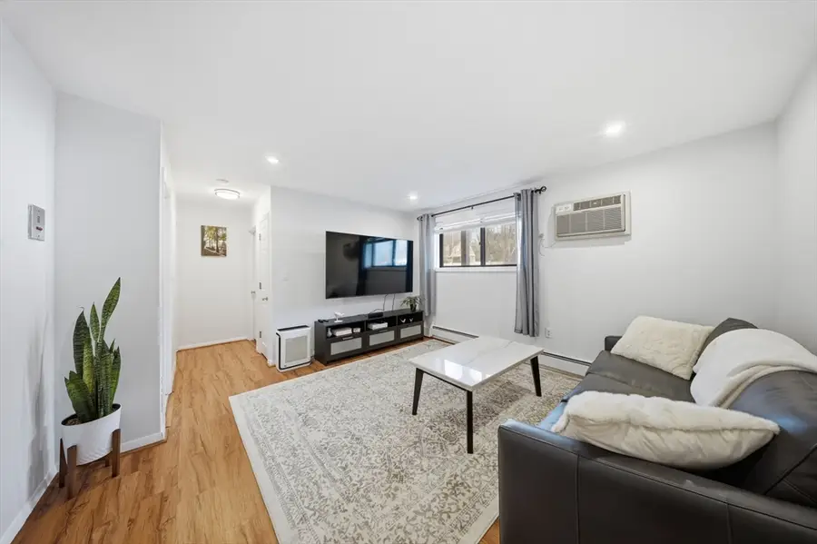 5 Washington St #A1, Reading, MA 01867 - #2