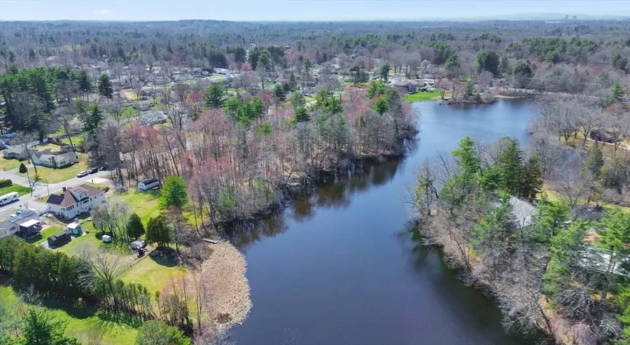 1542 S Branch Pkwy, Springfield, MA 01129 - #2