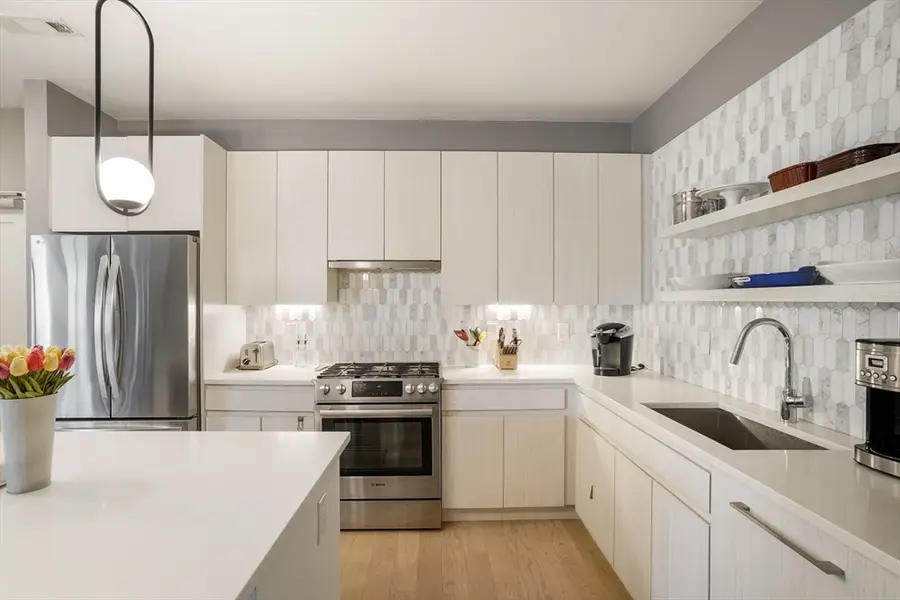 45 W 3rd St #313, Boston, MA 02127 - #2