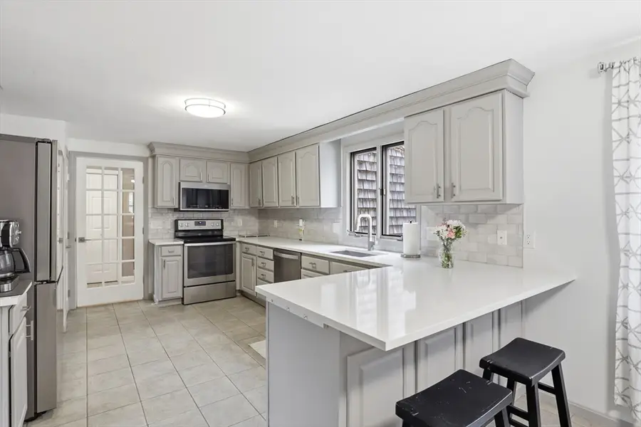 50 Christina Marie Dr, Pembroke, MA 02359 - #3