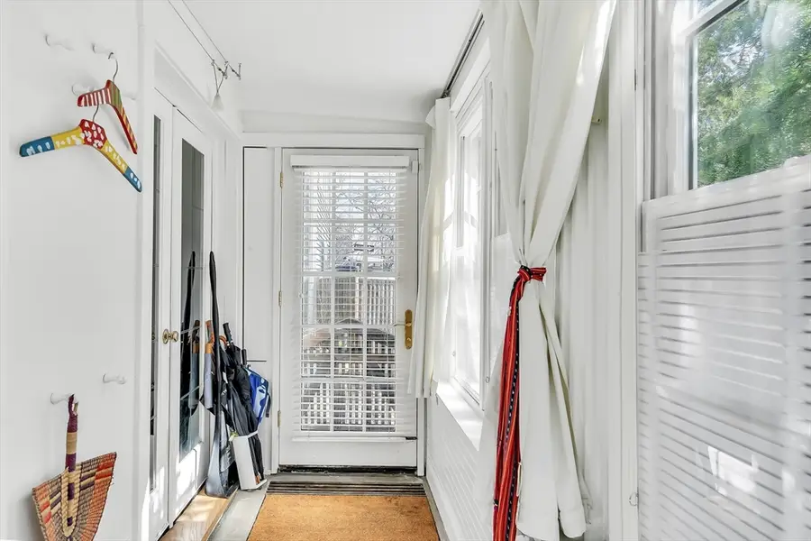 239 Mt Auburn Street #239, Cambridge, MA 02138 - #3