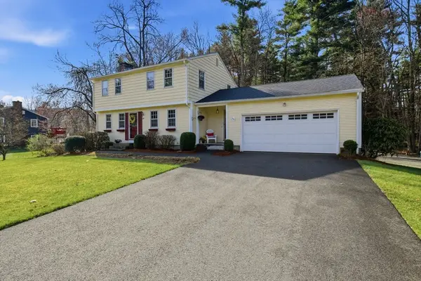 69 Colony Dr, Hampden, MA 01036