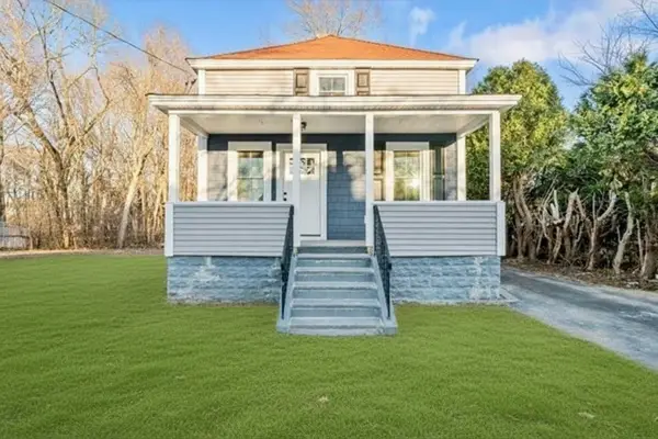 31 Dexter St, Methuen, MA 01844