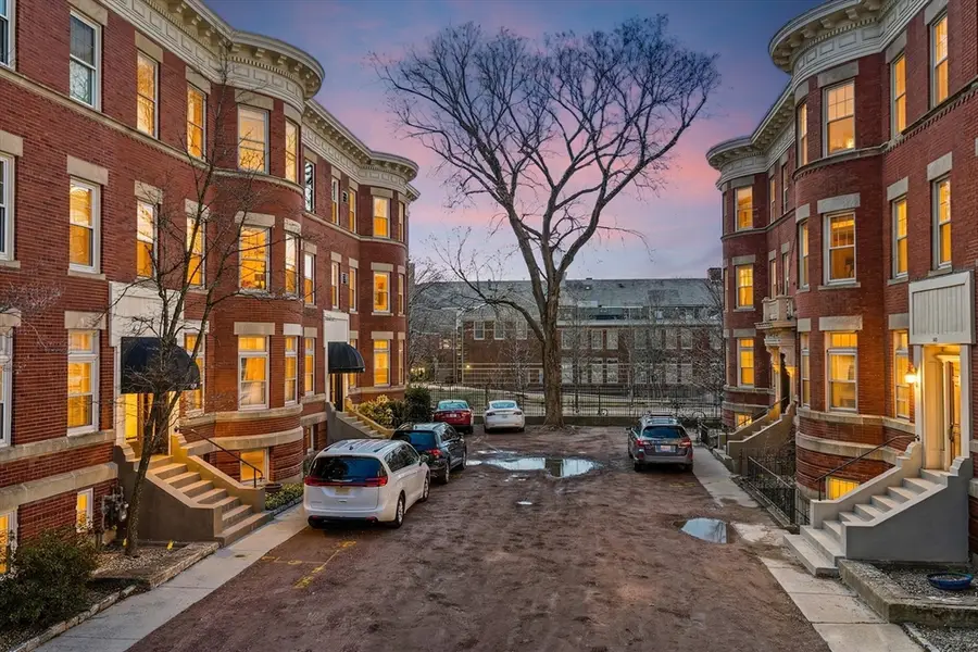 147 Longwood Ave #2, Brookline, MA 02446 - #3