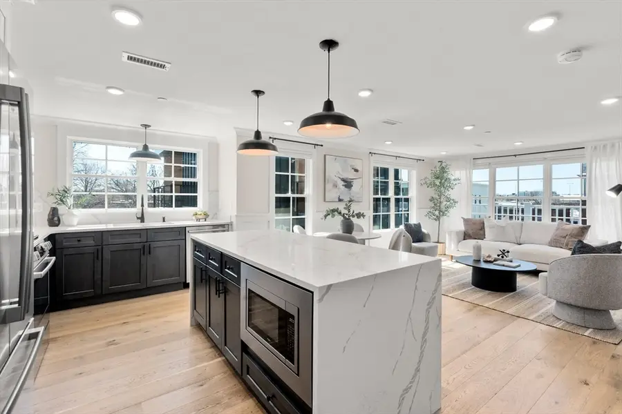 7 Dane St #D, Somerville, MA 02143 - #3