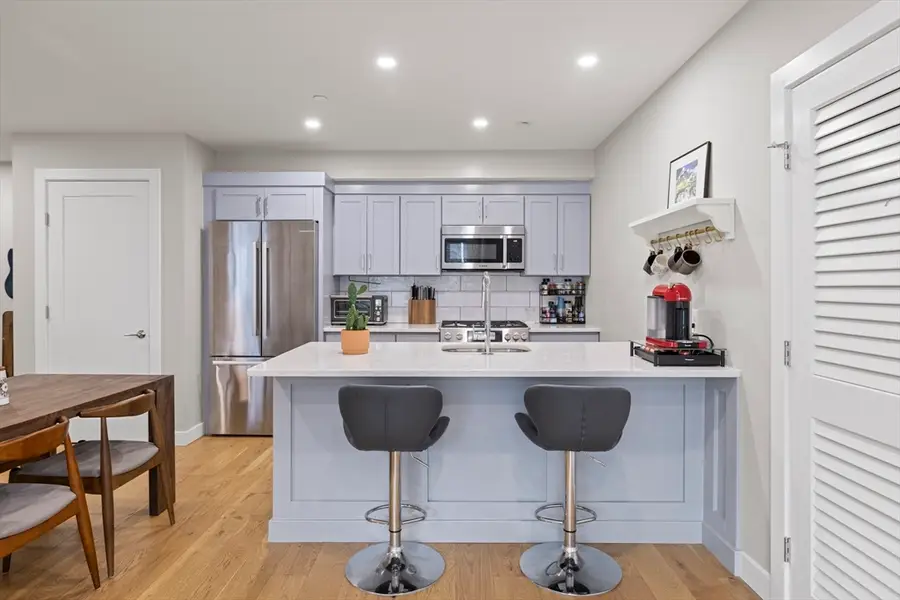 10-16 Everett #204, Boston, MA 02128 - #3