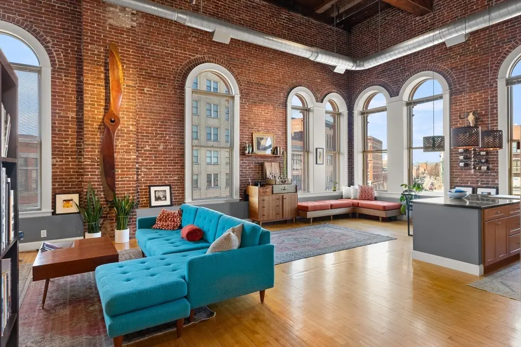 10 Kearney Sq #404, Lowell, MA 01852 - #1