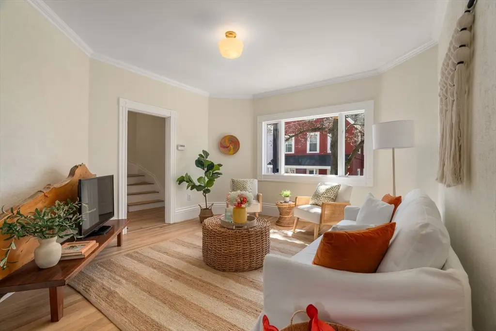 8 Belmont Pl, Somerville, MA 02143 - #1