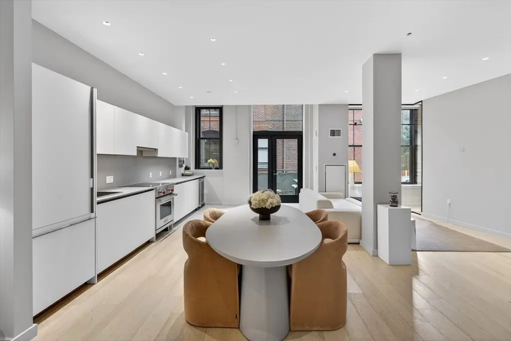 346 Congress St #108, Boston, MA 02210 - #1