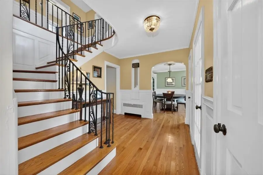 210 Robbins St, Milton, MA 02186 - #2