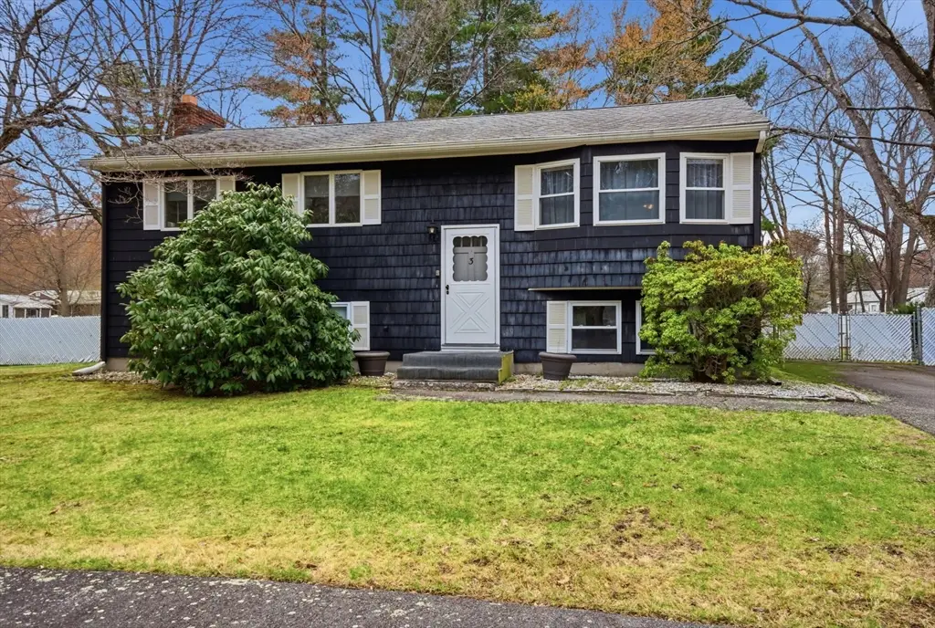 3 Hills Rd, Middleton, MA 01949 - #1