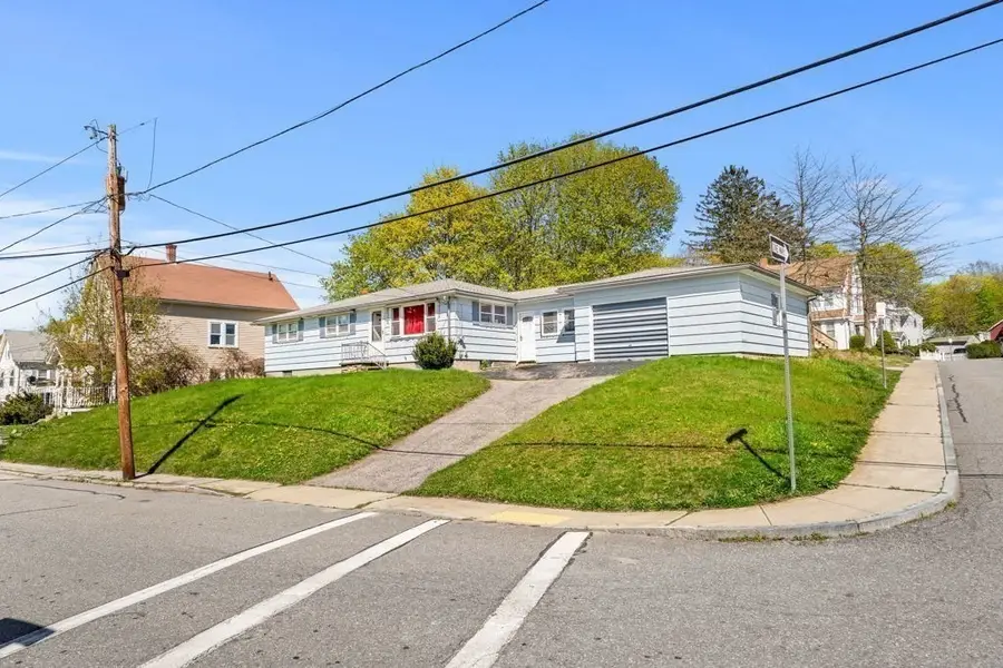 21 Spring St, Webster, MA 01570 - #2