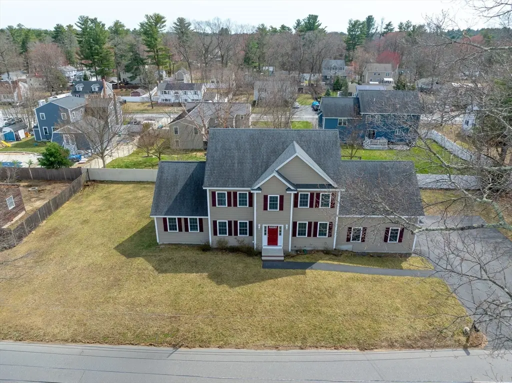 28 Woodlawn Ave, Billerica, MA 01821 - #1