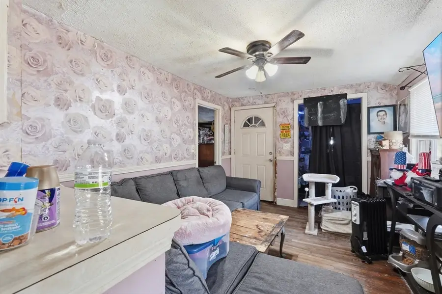 22 Wildwood Rd, Millbury, MA 01527 - #3