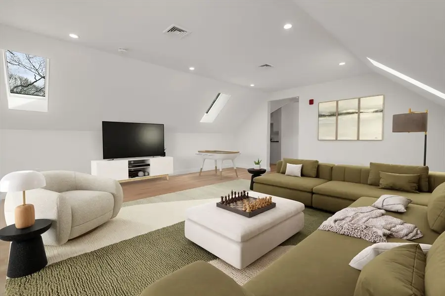 202 Washington Street #A, Wellesley, MA 02481 - #3