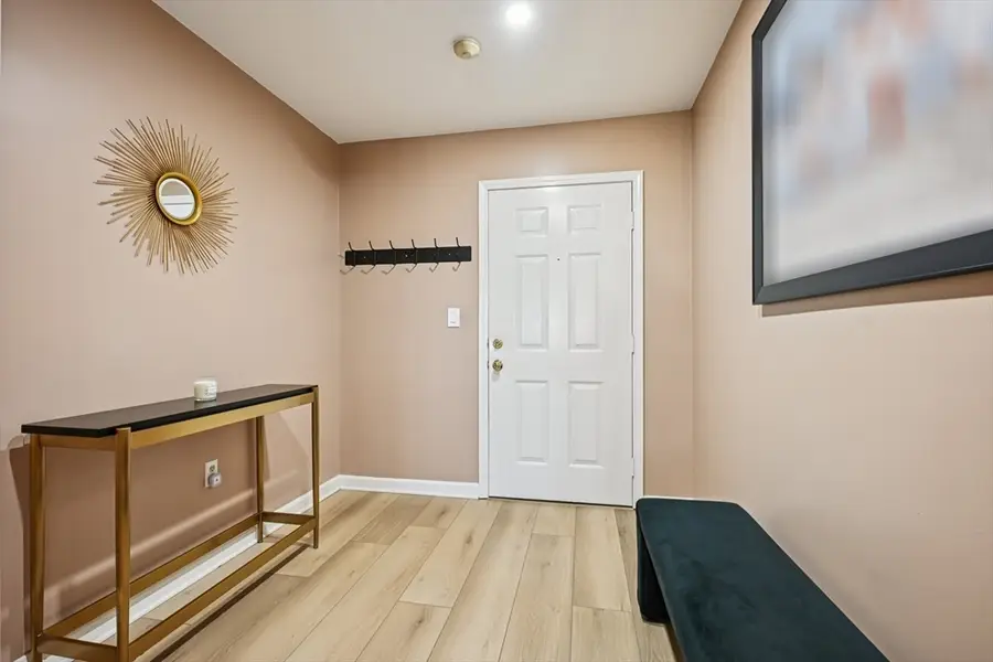 210 Washington St #10, Peabody, MA 01960 - #3