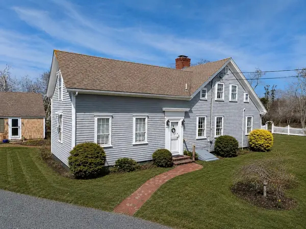 16 Shore Rd, Truro, MA 02666