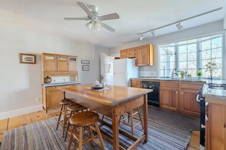 16 Shore Rd, Truro, MA 02666 - #3