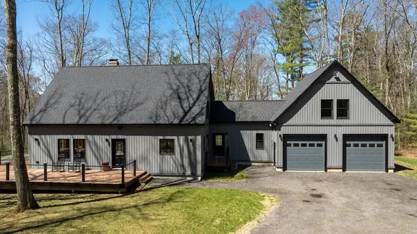 8 Barrett Rd, North Brookfield, MA 01535