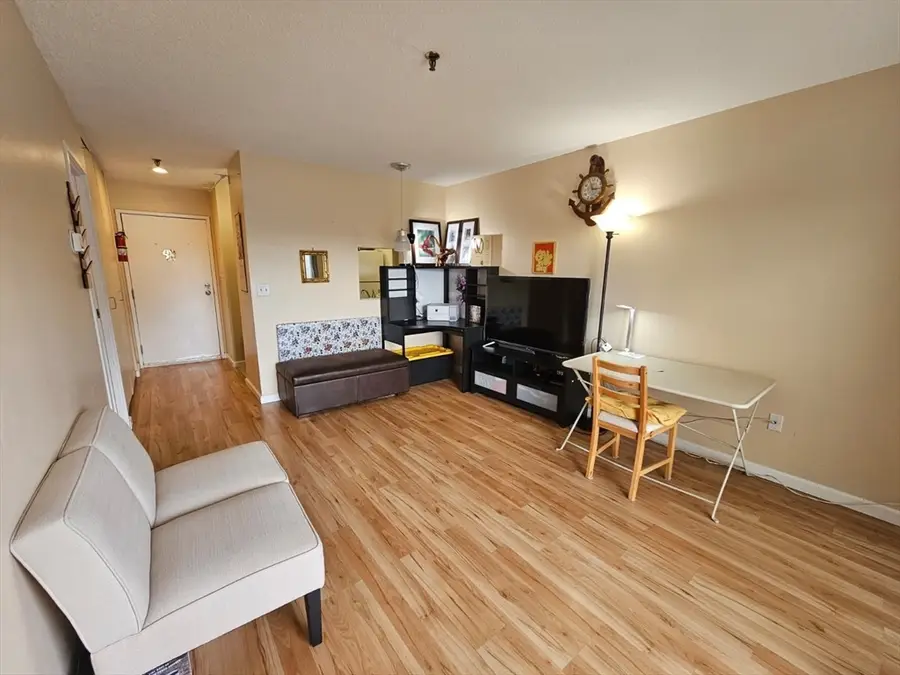 133 Commander #219, Quincy, MA 02171 - #3