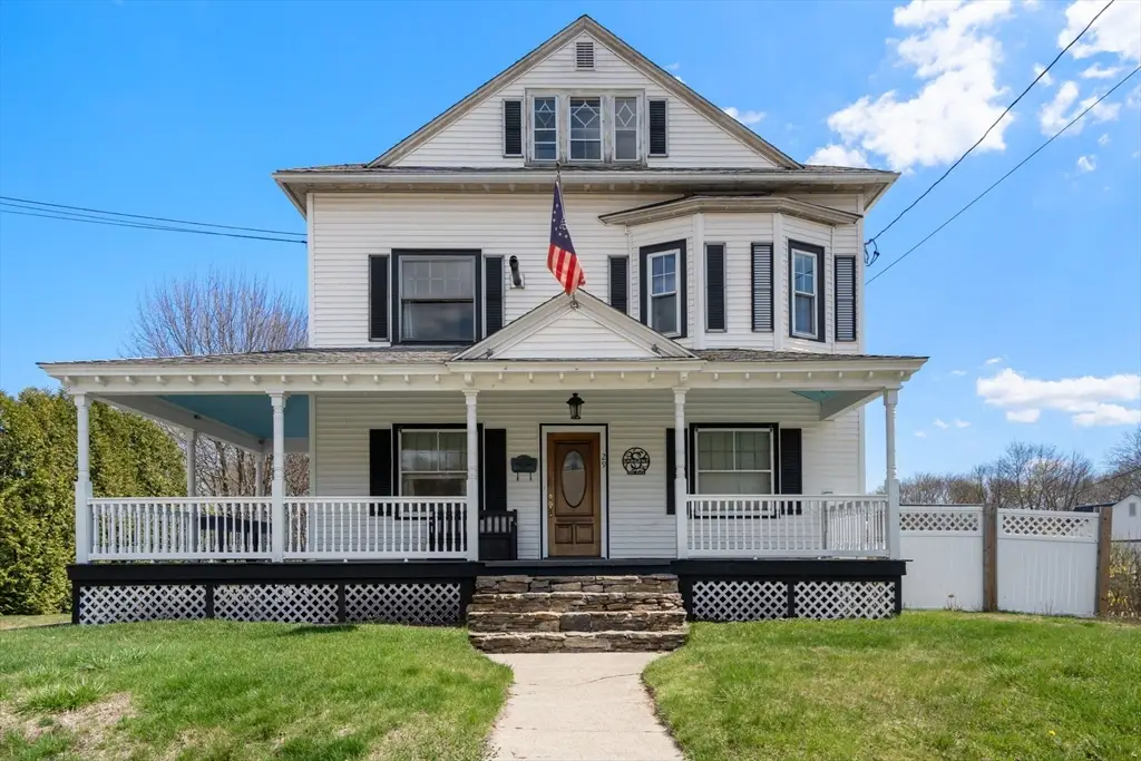 29 Schofield Ave, Dudley, MA 01571 - #1