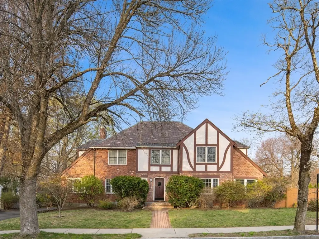 5 Evelyn Rd, Newton, MA 02468 - #1