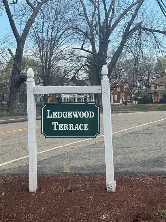 17 Sinai Circle #D-9, Chelmsford, MA 01824