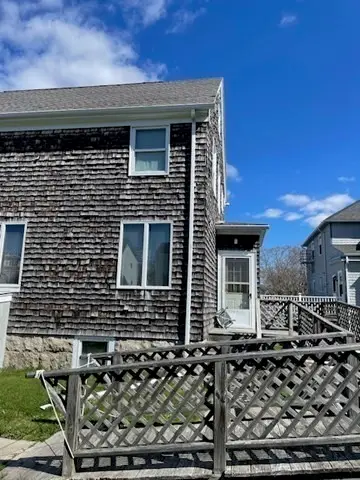 32 Woodstock St, Fall River, MA 02724 - #3