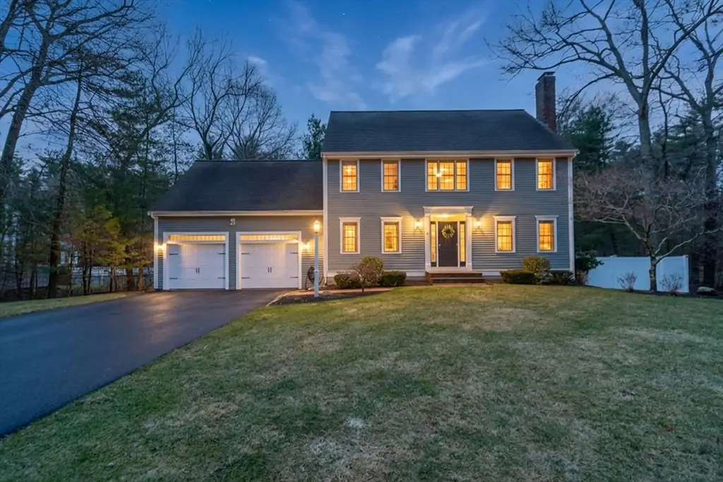 11 Bramblewood St, Bridgewater, MA 02324 - #1