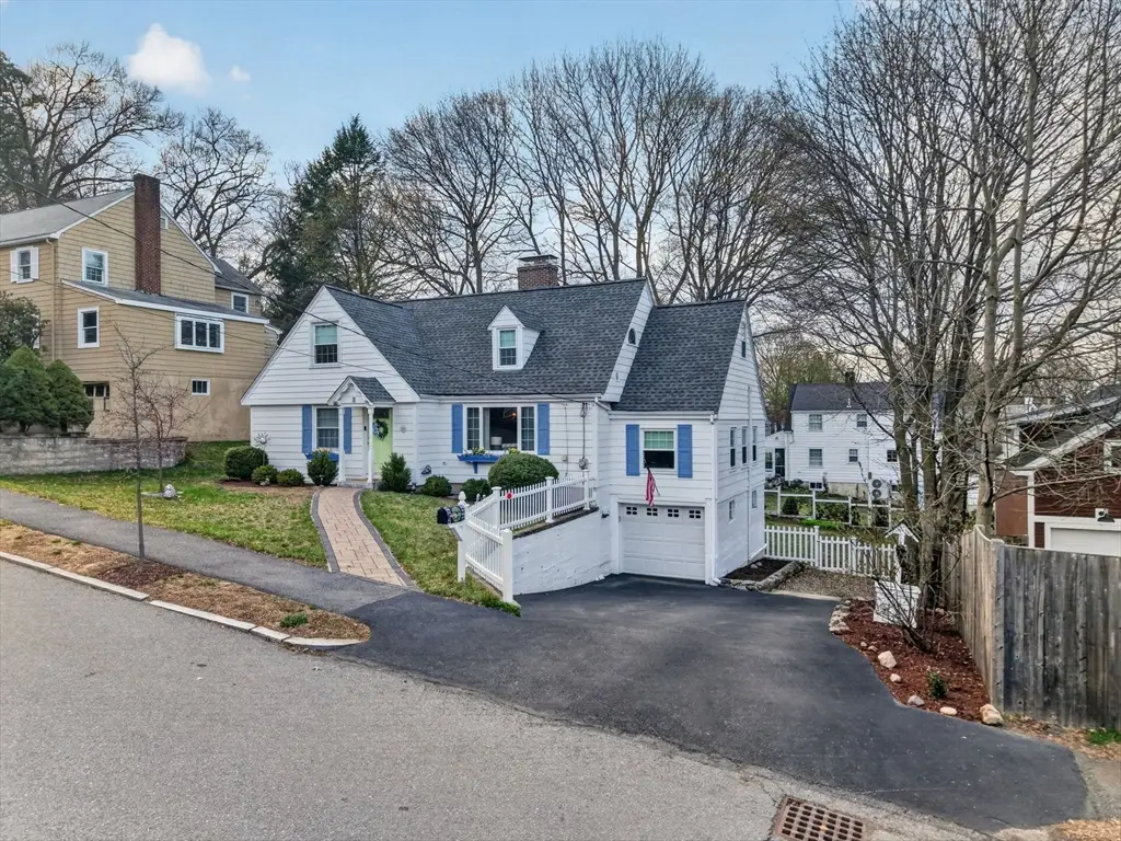 3 Western Ave, Wakefield, MA 01880 - #1