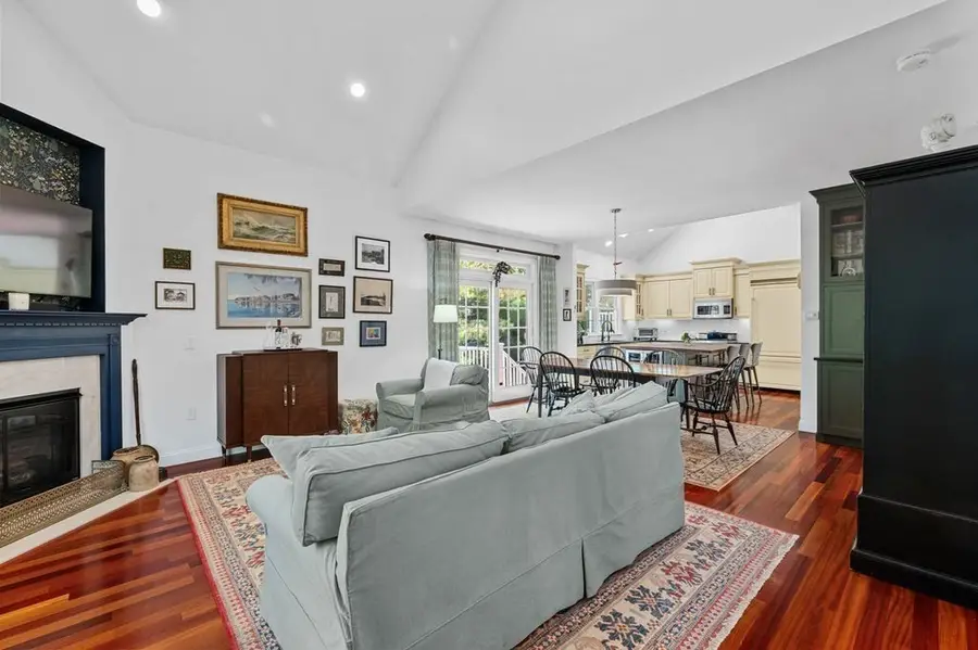 900 Lynnfield St. #1, Lynnfield, MA 01940 - #2