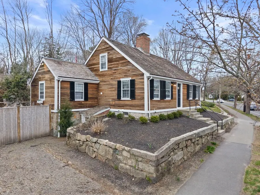 605 Main St, Hingham, MA 02043 - #2