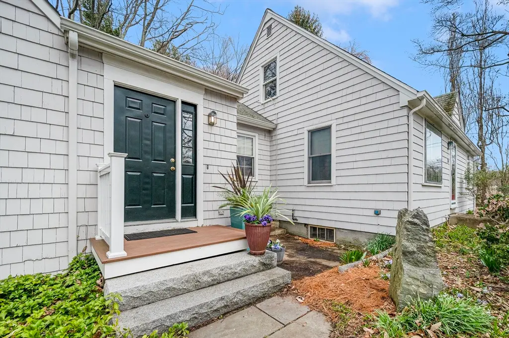 210 Pleasant St, Seekonk, MA 02771 - #1