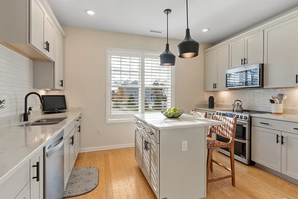 2 Francis Drive #101, Andover, MA 01810 - #1