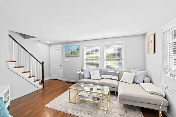 33 Bishop Rd #33, Quincy, MA 02170